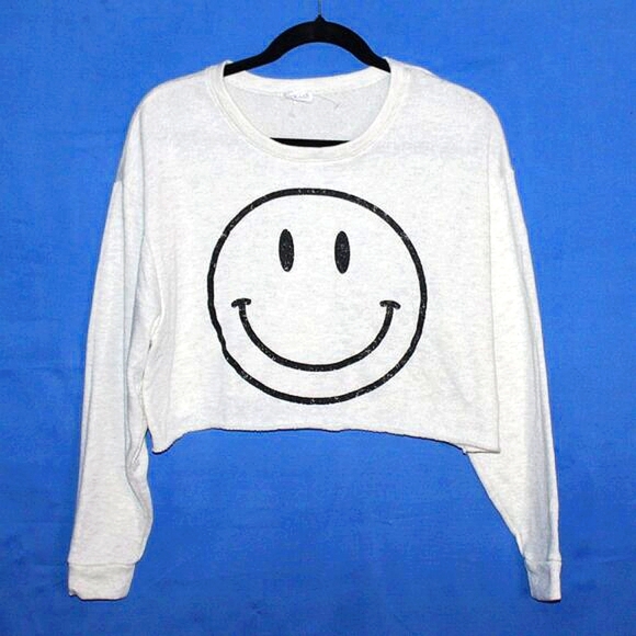 Le lis Collection Grey Smiley Face Cropped Sweatshirt S - Picture 2 of 6